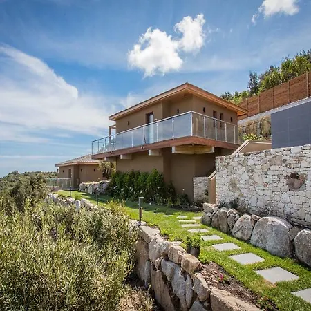Hotel Version Maquis Santa Manza Bonifacio (Corsica)