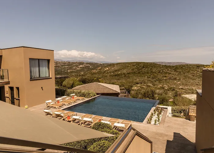 Hotel Version Maquis Santa Manza