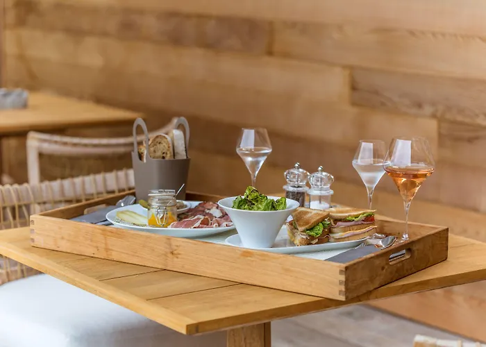 维森马奎斯圣马扎酒店 酒店 4*